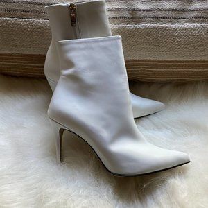 NEW Byeuuns Women’s Boots Ankle 3.5" Heel Size 6.5